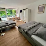 Sonniges und ruhiges Studio, 5 Min zur Messe und Arena Düsseldorf